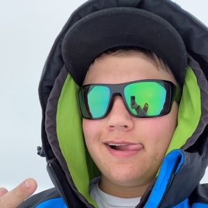 Meet your Posher, Aaron